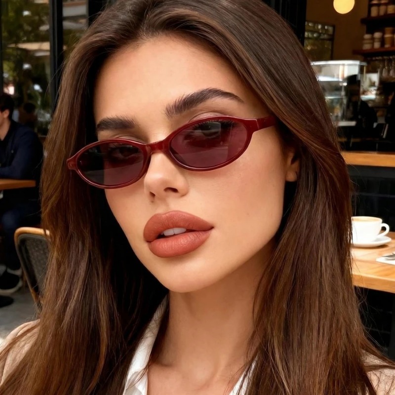 Vintage Fashion Enthusiasts - Kacamata Hitam Cat Eye Retro Seksi