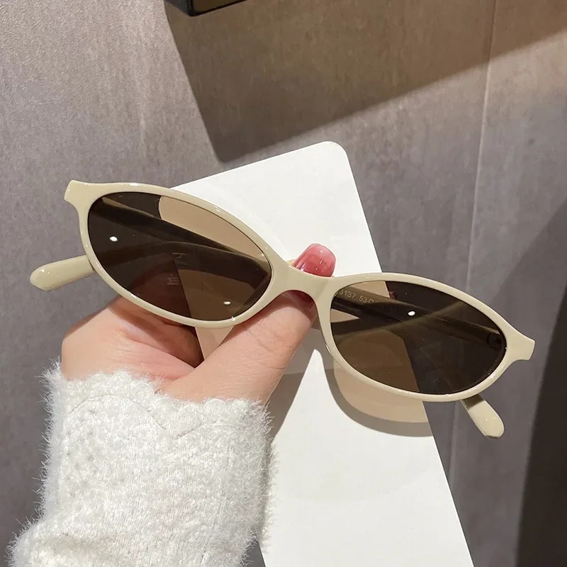 Kacamata Hitam Cat Eye Retro S - Vintage Fashion Enthusiasts ulasan dan harga