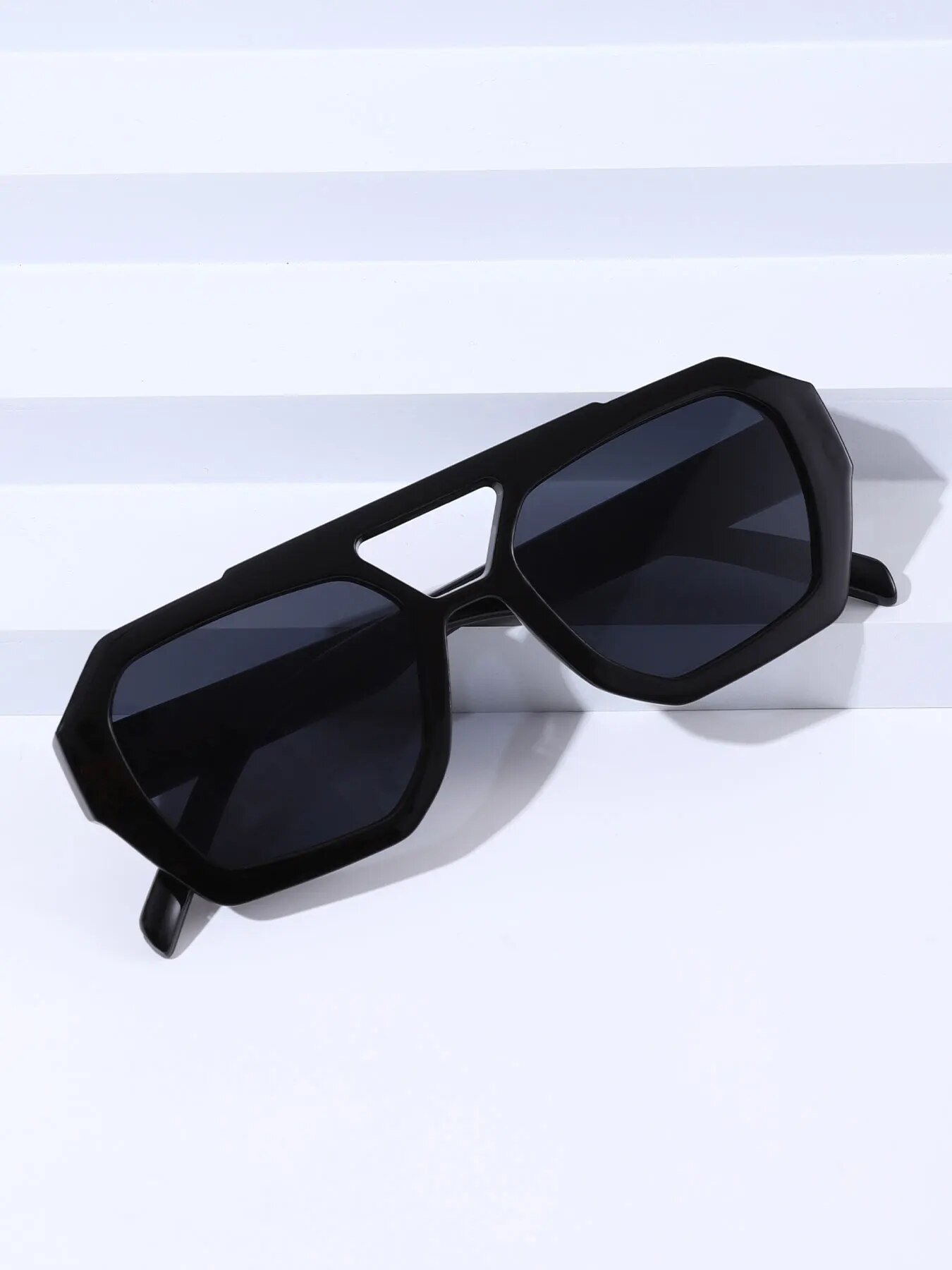 Kacamata Hitam Vintage Persegi - Vintage Fashion Enthusiasts ulasan dan harga